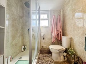 NEW STREET- click for photo gallery